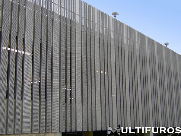 Perfuração de Chapas, Empresa de Perfuração de Chapas - Multifuros brises-de-chapas-perfuradas