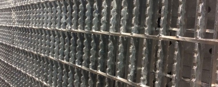 Perfuração de Chapas, Empresa de Perfuração de Chapas - Multifuros Grade de Piso Galvanizada Grade de Piso Galvanização Eletrolítica