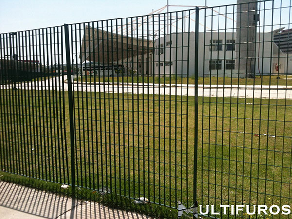 Perfuração de Chapas, Empresa de Perfuração de Chapas - Multifuros gradil-de-protecao-03