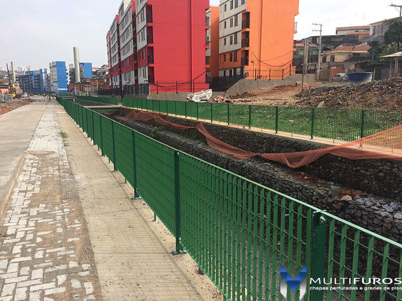 Perfuração de Chapas, Empresa de Perfuração de Chapas - Multifuros gradil-de-protecao-06